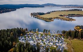 Deluxe Apartment Lipno - Lake Side Village, Frymburk Nad Vltavou